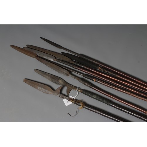 419 - EIGHT AFRICAN SPEARS, comprising six throwing spears, and two thrusting spears with hooked blades, w... 