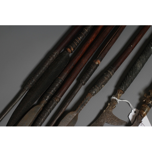 419 - EIGHT AFRICAN SPEARS, comprising six throwing spears, and two thrusting spears with hooked blades, w... 