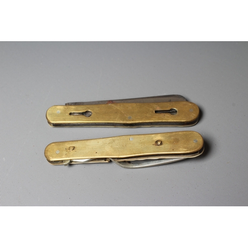 428 - A COLLECTION OF CAMPAIGN CUTLERY, comprising four pairs and one singular item with varied patents/fu... 