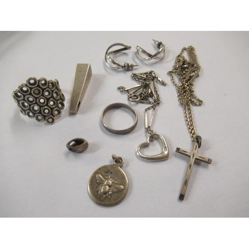 259 - QUANTITY OF SILVER JEWELLERY