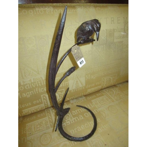 411 - METAL BIRD GARDEN SCULPTURE