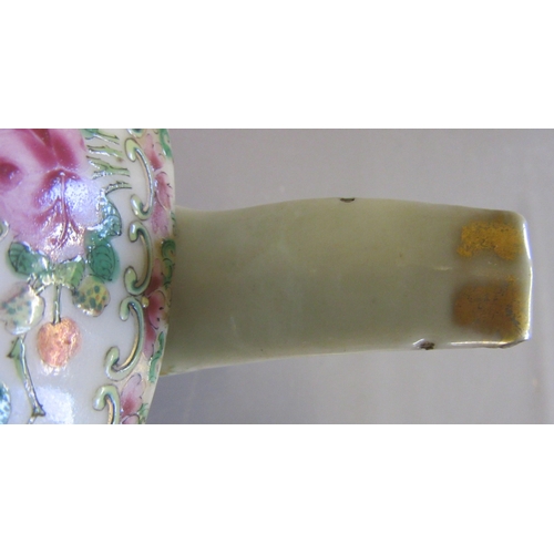 1 - A SET OF FOUR CANTONESE PORCELAIN FAMILLE ROSE PLATES painted with four panels of figures and birds ... 