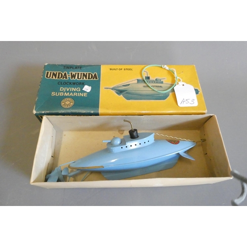 273 - Sutcliffe Boats Under Wunder Submarine in blue, boxed, no packing, excellent