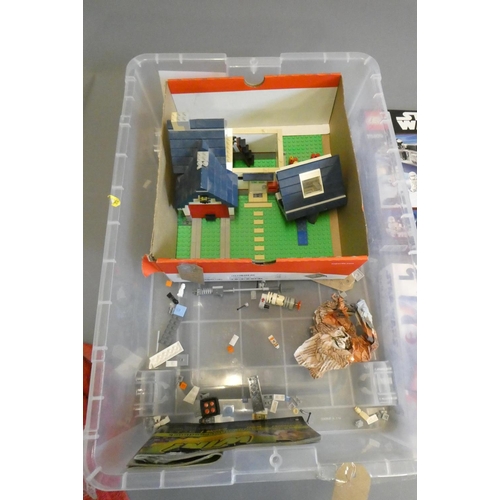 299 - Lego building set including Star Wars 75037 Battle on Saleucami, 75100 spaceship 3866 Battle of Hoth... 