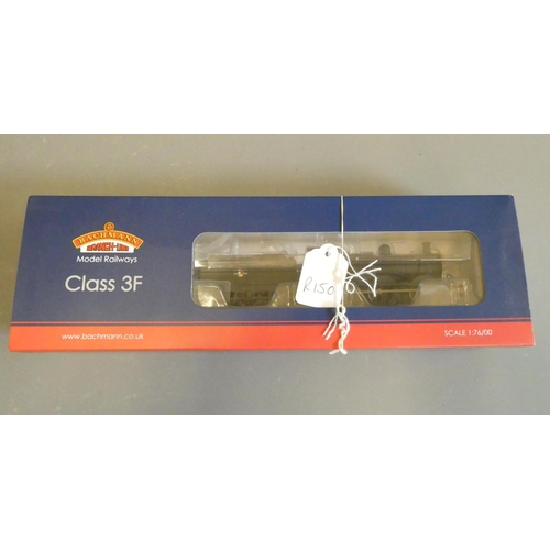 572 - Bachmann Class 3 F finished in British Railways black livery 43586, fitted with Hattons DCC decoder,... 