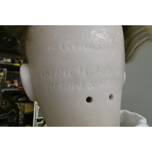 89 - A Heinrich Handwerck Simon & Halbig bisque socket head doll, with blue glass eyes, open mouth, teeth... 