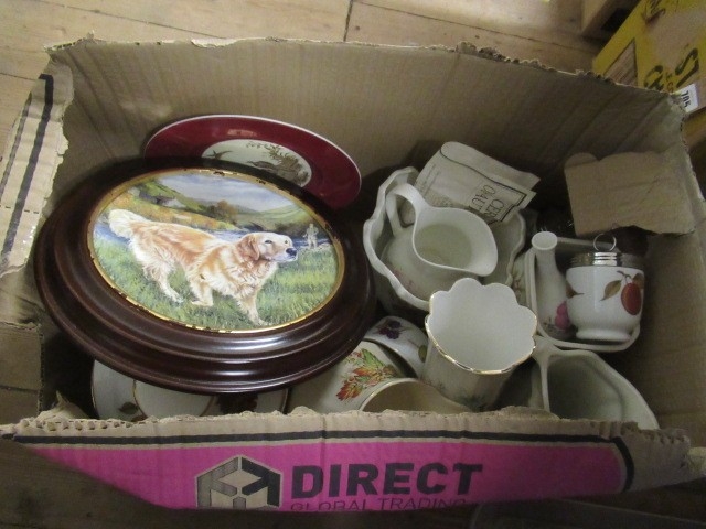 BOX OF CERAMICS