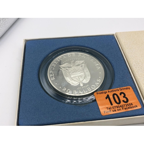 103 - 1973 20 balboas silver proof coin