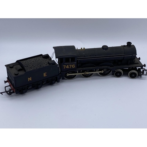 119 - hornby steam train and tender 7476 no box untested