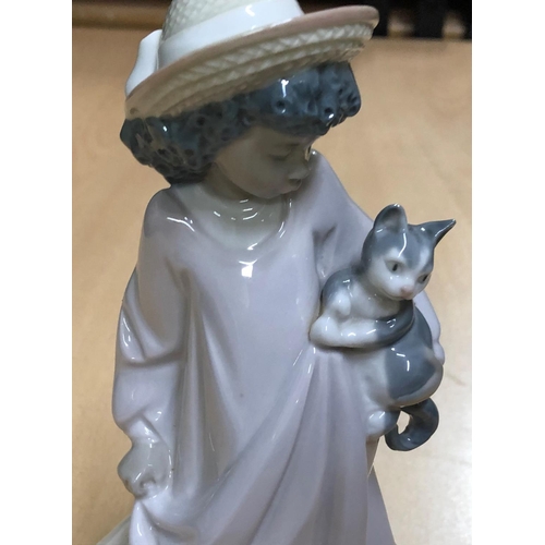 2 - lladro lady and cat figurine in excellent condition