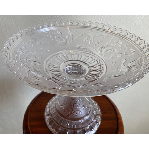 117 - Baccarat crystal compote in renaissance pattern circa 1890-1900