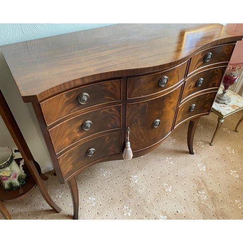 135 - Early 20th centiry serpentine sideboard 41