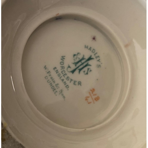 165 - Hadleys worcester rose painted pot pourri shape 218 and has the factory stamp for 1900-1902 and is i... 