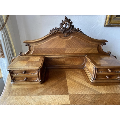 180 - Late 19th century walnut dressing table / desk