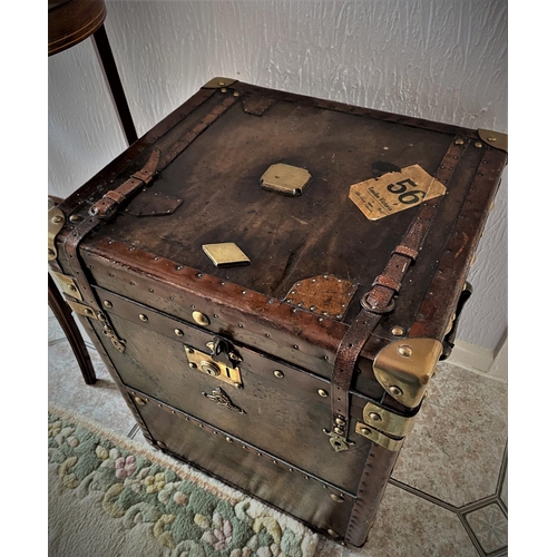 185 - Large travel trunk with an antique look 18