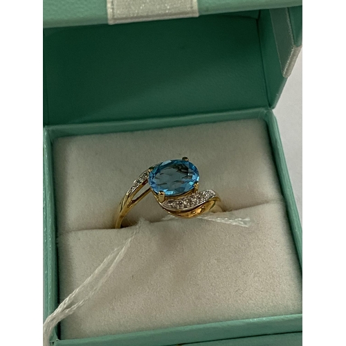 22 - 9ct gold ring with stones size P and a half and weighs 2.8g