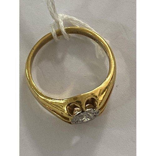 23 - 18ct gold solitare dimond gypsy ring illusion set and a very nice diamond size r and a half and weig... 