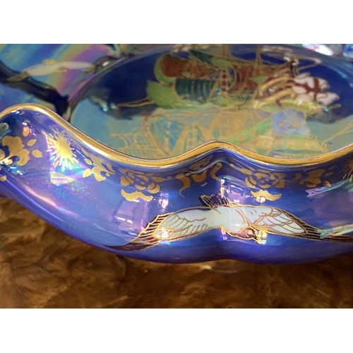 241 - fieldings royal george lustre bowl 10.5