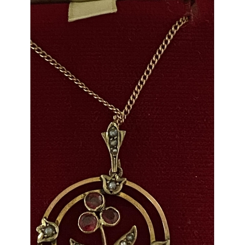 3 - Stunning edwardian 9ct gold chain and pendant with seed pearl and ruby weighs 5g