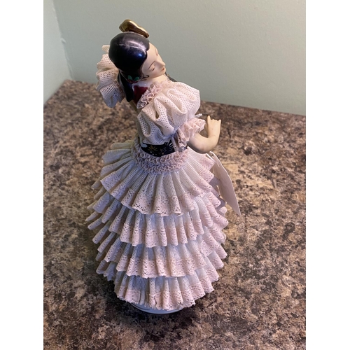 32 - Dresden spanish dancer figurine 8.5