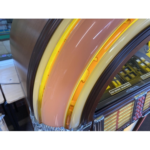 398 - Wurlitzer one more time 184/f91 jukebox in great condition with the bubble effect around the dome. T... 