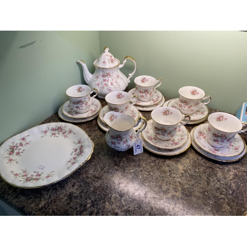 47 - Paragon victoriana rose 6 piece tea set just missing the sugar bowl