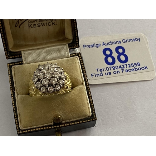 88 - 18ct 2.5ct diamond cluster ring of vintage design and in good condition. 19 diamonds in total all of... 