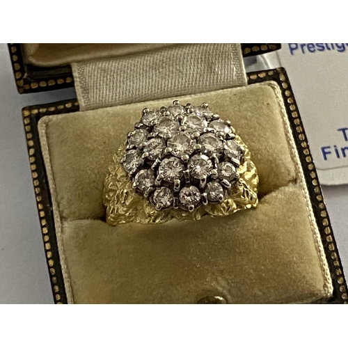 88 - 18ct 2.5ct diamond cluster ring of vintage design and in good condition. 19 diamonds in total all of... 