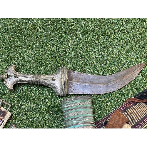 400 - Saudi Arabia Silver Jambiya Dagger Knife's Traditional Middle East Saudi Arabian Jambiya or Janbiyah... 