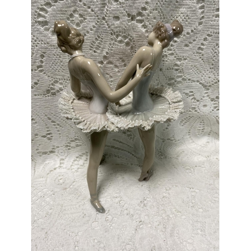 27 - FINE LLADRO BALLERINAS 8