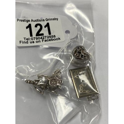 121 - ASST SILVER CHARMS ETC 13G