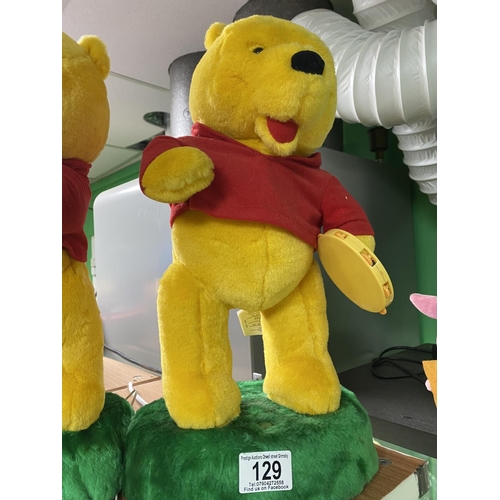 129 - BATTERY OPERATED WINNIE THE POOH 39CM TALL