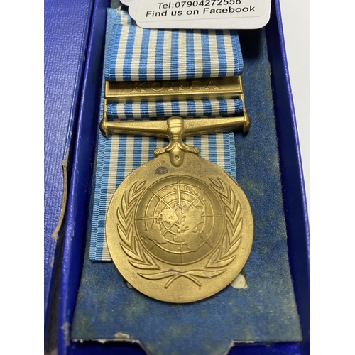 129 - ORIGINAL KOREAN WAR UNITED NATIONS SERVICE MEDAL WITH RIBBON & BOX