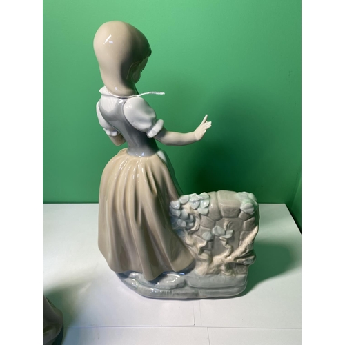 168 - NAO BY LLADRO LARGE FIGURINE (GIRL COLLECTING WATER)