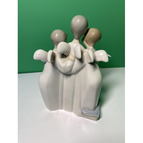 172 - NAO BY LLADRO 3 ANGELS CHOIR