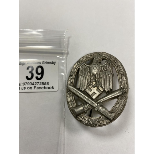 39 - WW2 GENERAL ASSAULT BADGE