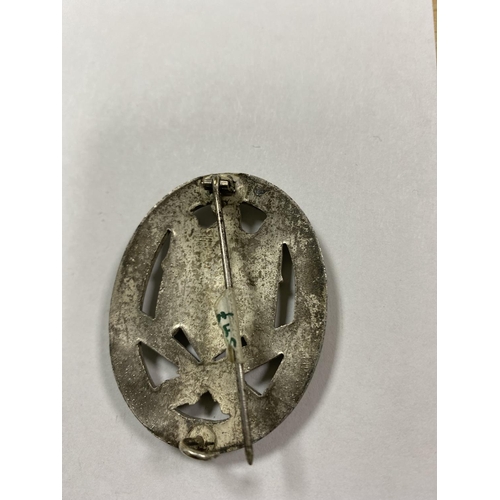 39 - WW2 GENERAL ASSAULT BADGE