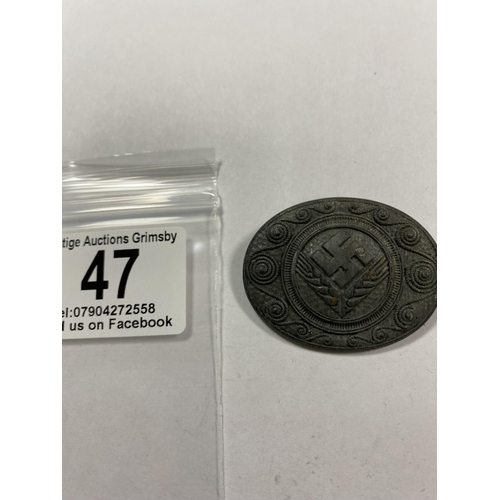 47 - GERMAN WW2 RAD LABOUR SERVICE BROOCH WITH BU.CO ON THE BACK