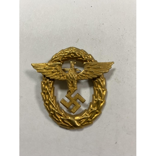59 - WW2 GERMAN POLICE CAP EAGLE
