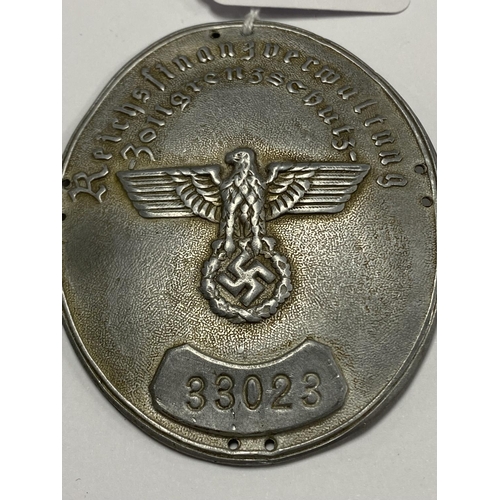 9 - GERMAN WW2 ZOLL BADGE CUSTOMS BADGE