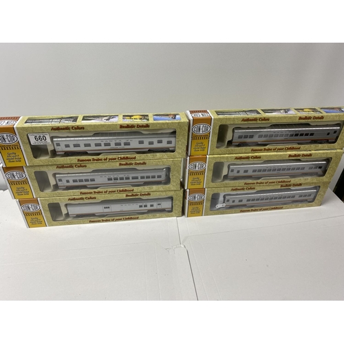 660 - concor santa fe OO gauge 6x carriages mint condition in the boxes