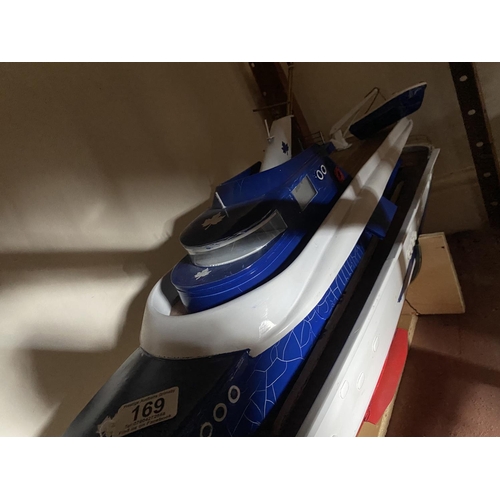 169 - MOTORIZED PLEASURE BOAT LENGTH 75CM WIDTH 19CM