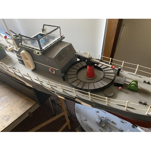 174 - MOTORIZED FAST PATROL BOAT 