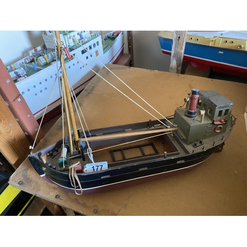 177 - STATIC FISHING BOAT LENGTH 45CM WIDTH 15CM