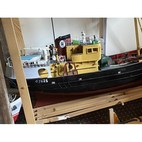 188 - MOTORIZED TRAWLER LENGTH 75CM WIDTH 18CM