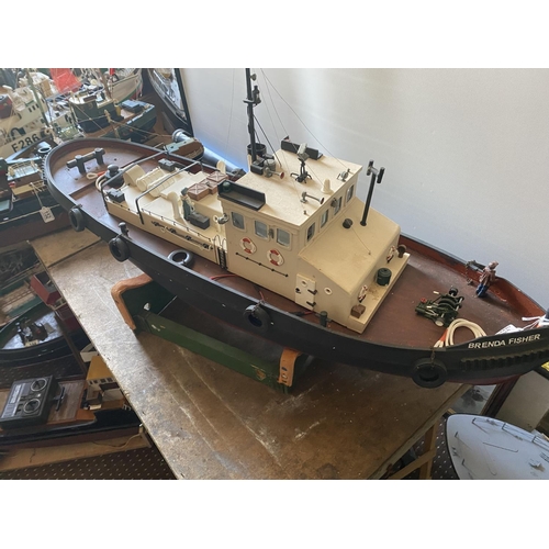 189 - MOTORIZED HARBOUR TUG 