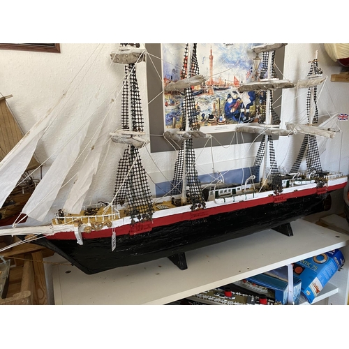 194 - HOME MADE STATIC SAILING SHIP LENGTH 136CM WIDTH 12CM