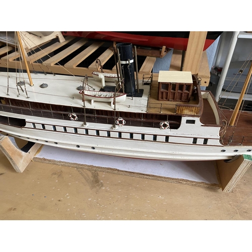 227 - MOTORIZED SWEDISH RIVERBOAT LENGTH 86CM WIDTH 15CM