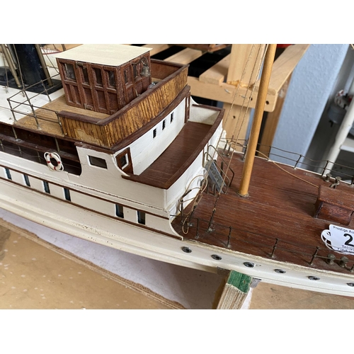 227 - MOTORIZED SWEDISH RIVERBOAT LENGTH 86CM WIDTH 15CM