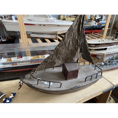 229 - STATIC TINPLATE YACHT LENGTH 49CM WIDTH 17CM